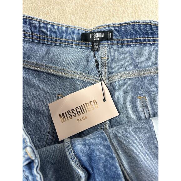Missguided Plus Frayed Hem Longer Line Denim Shorts Sz 16 Blue Jean Short New - Picture 6 of 9
